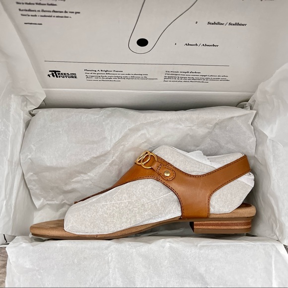 NIB Earth Origins Mendy Leather Thong Sandal Saddle 9M 40.5 - Picture 10 of 12